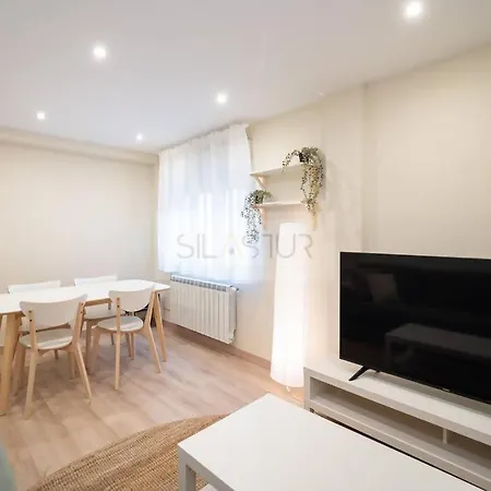 Montes Apartment *